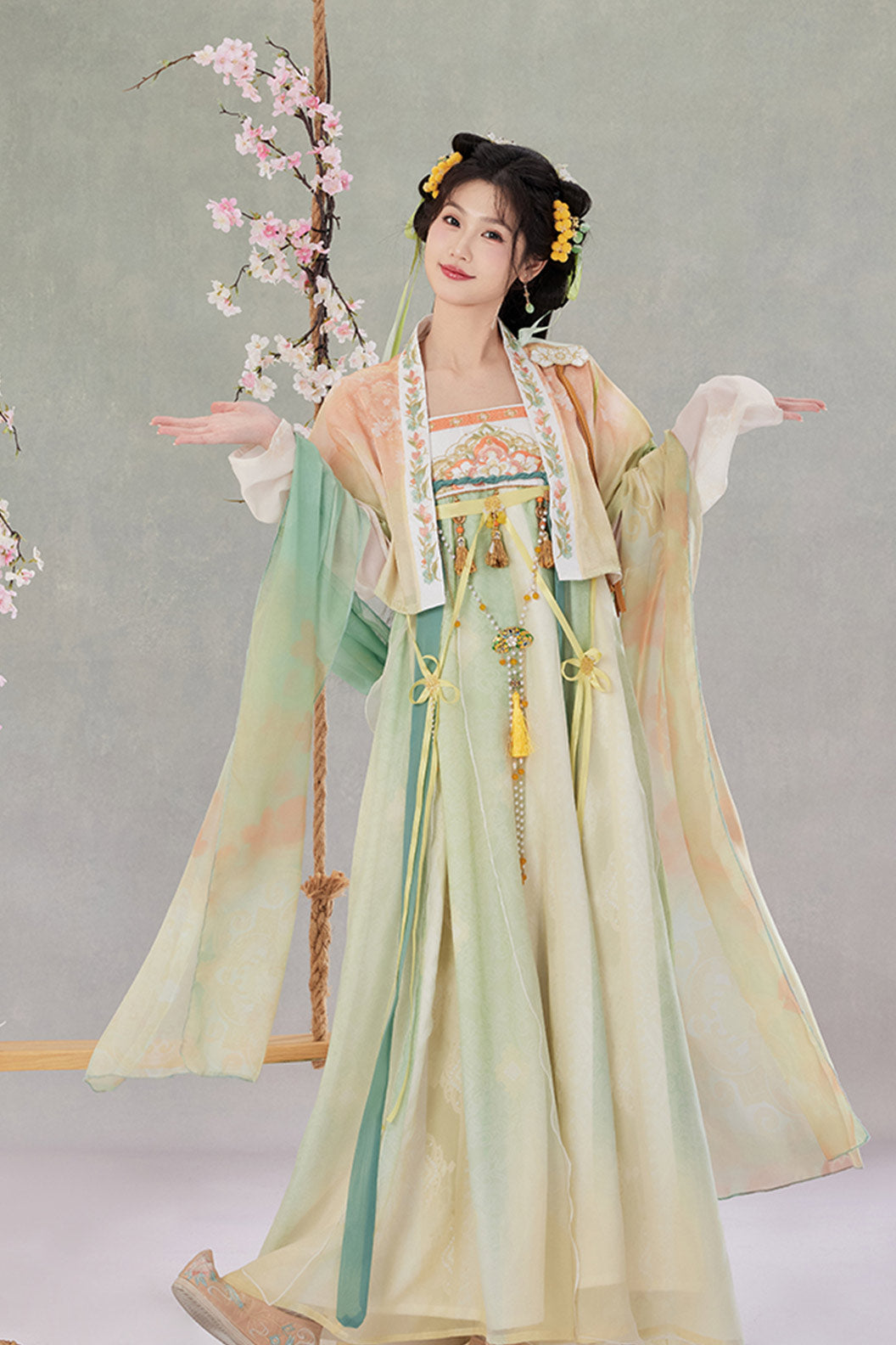 Tang Dynasty Green Hanfu Dress Chest High Ruqun Embroidery - liushangguiyan 柳上归烟