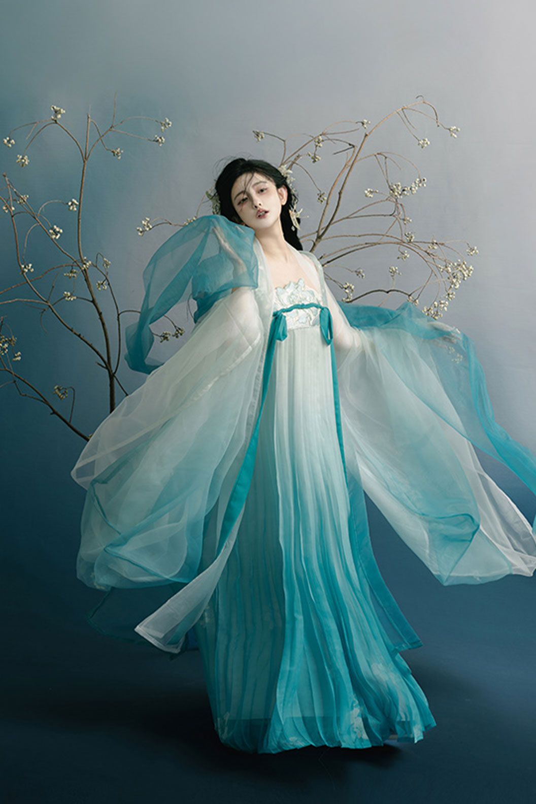 Tang Dynasty Green Hanfu Dress with Heavy Embroidery for Spring and Summer - chunli 春梨