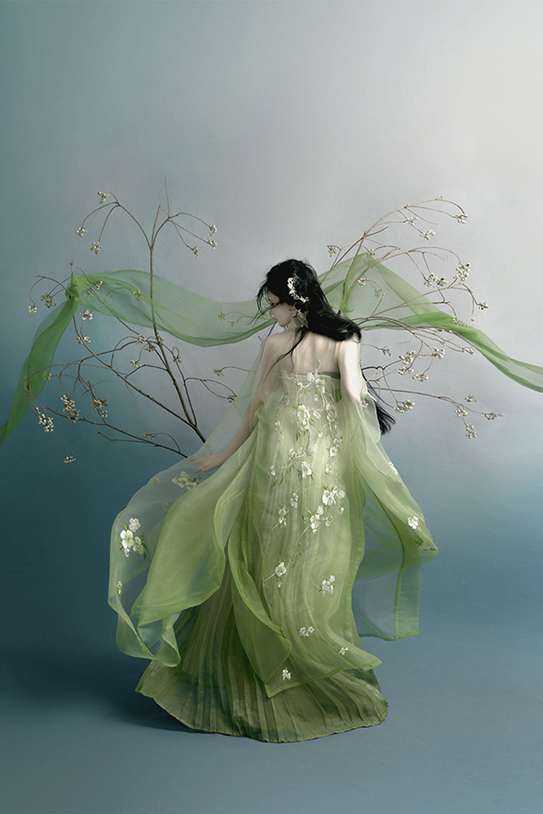 Tang Dynasty Green Hanfu Dress with Heavy Embroidery for Spring and Summer - chunli 春梨
