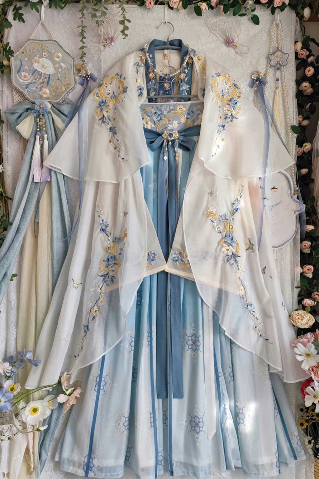 Tang dynasty hanfu blue hanfu with dream of china - menghua 梦华