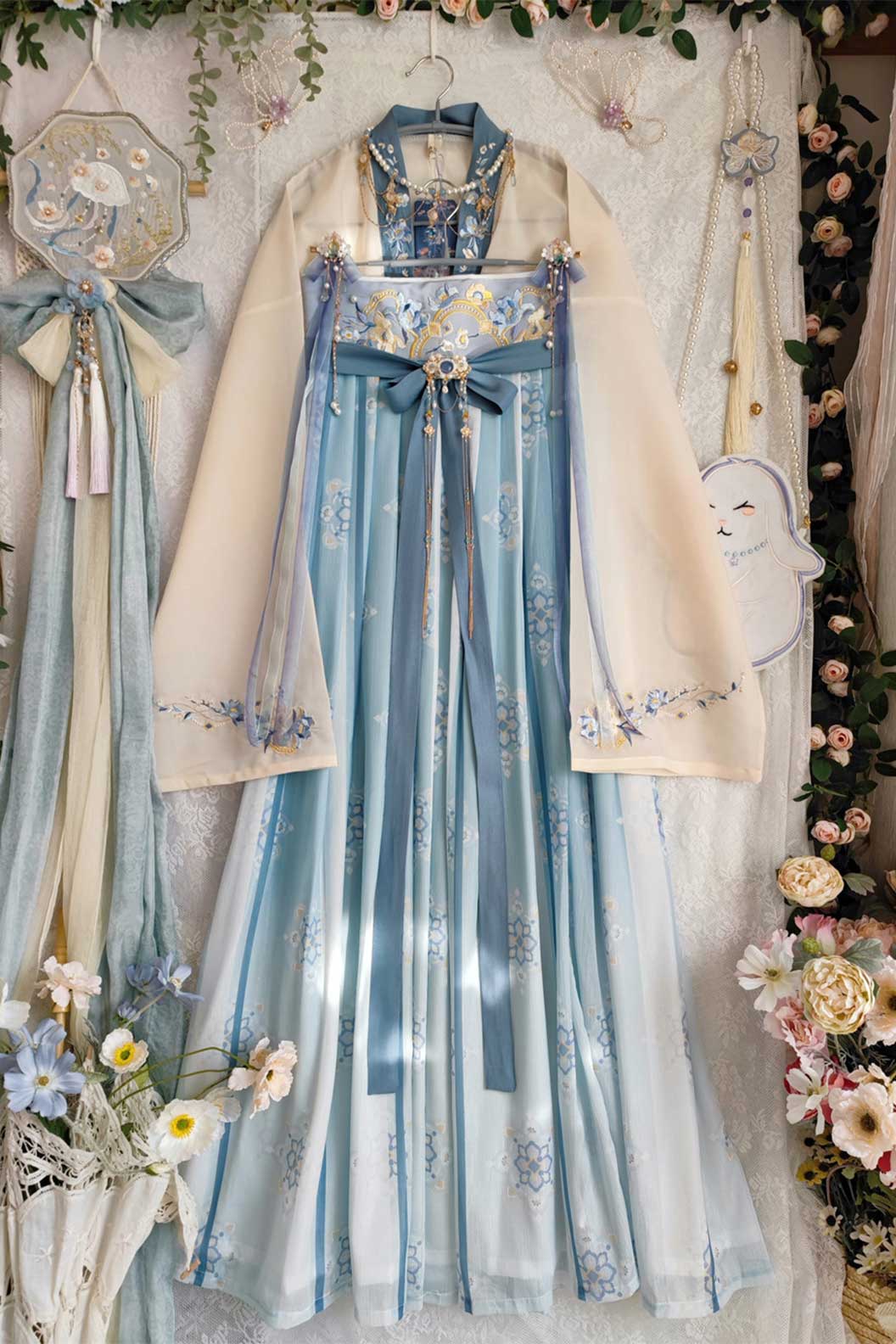 Tang dynasty hanfu blue hanfu with dream of china - menghua 梦华