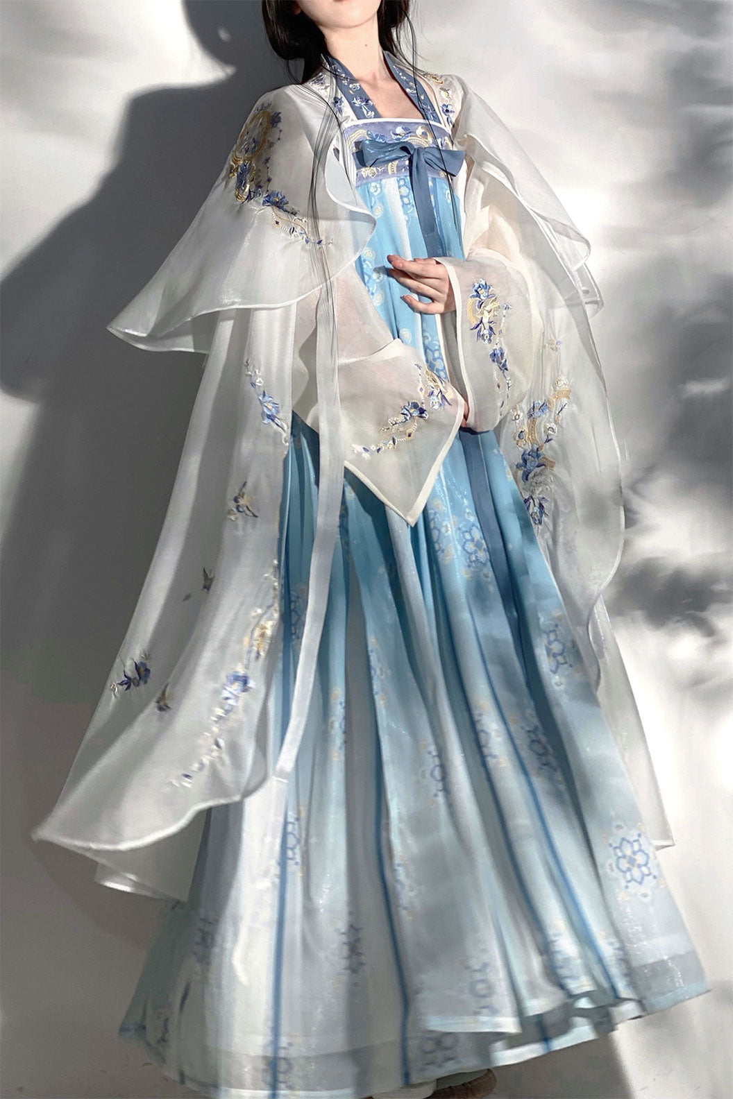 Tang dynasty hanfu blue hanfu with dream of china - menghua 梦华