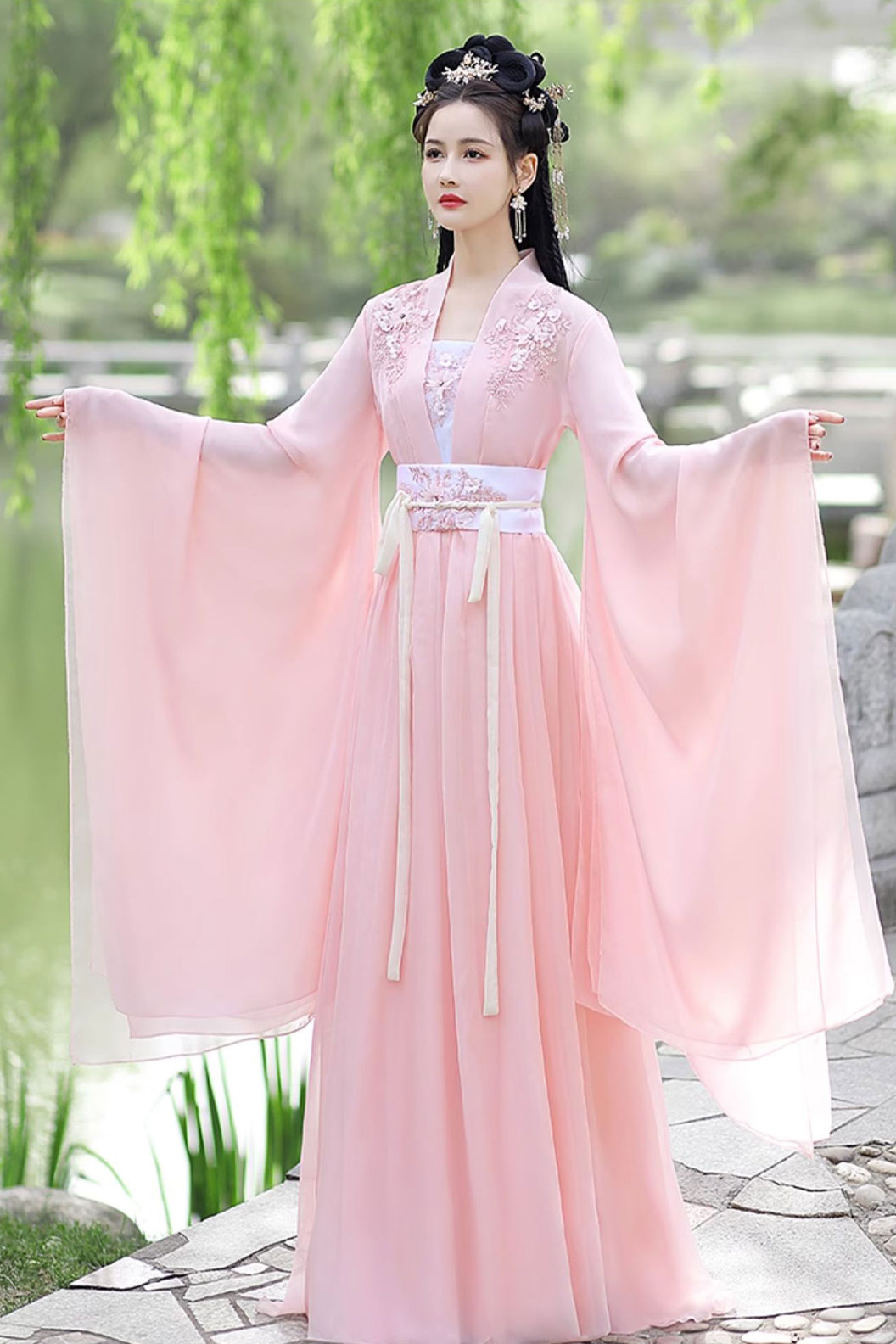 Tang dynasty hanfu chest high ruqun set with wide sleeved outer robe - lianfengfuying 莲风拂影