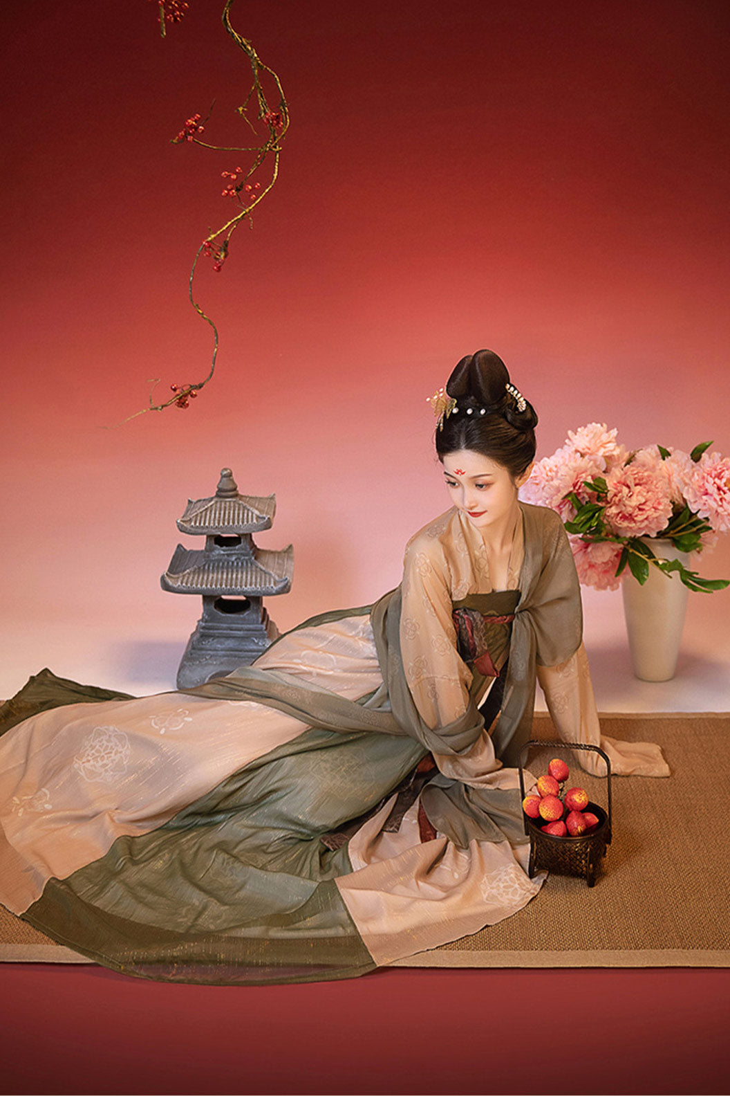 Tang Dynasty Hanfu Dress Eight Panel Skirt Chest High Ruqun Tricolor Hanfu Dress -changansong 长安颂