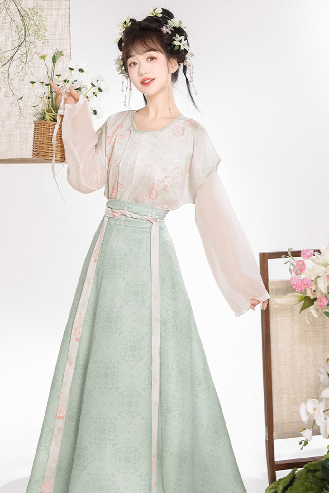 Tang Dynasty Purple Hanfu Dress Printed Beizi Round Collar Top Qiyao Eight Panel Skirt - huayu 花语