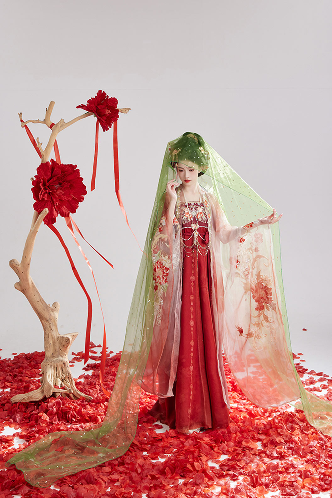 Tang Dynasty Red Hanfu Dress Heavy Embroidery Chest High Hezi Skirt - shancha 山茶
