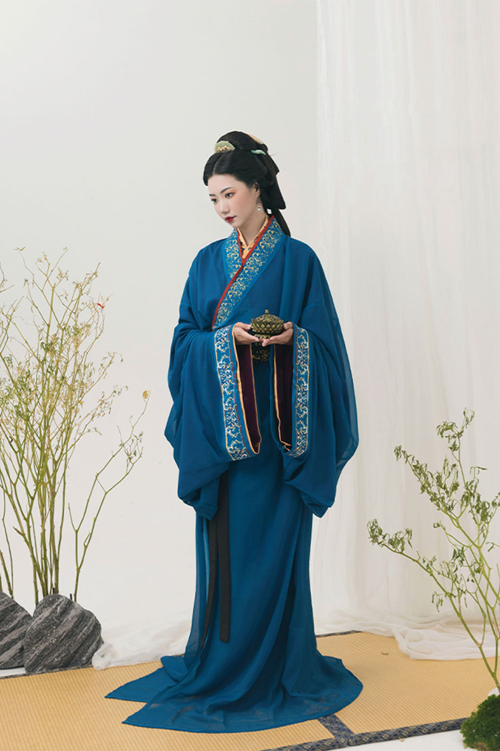 Warring states robe  straight hem robe - zhilan 芷兰