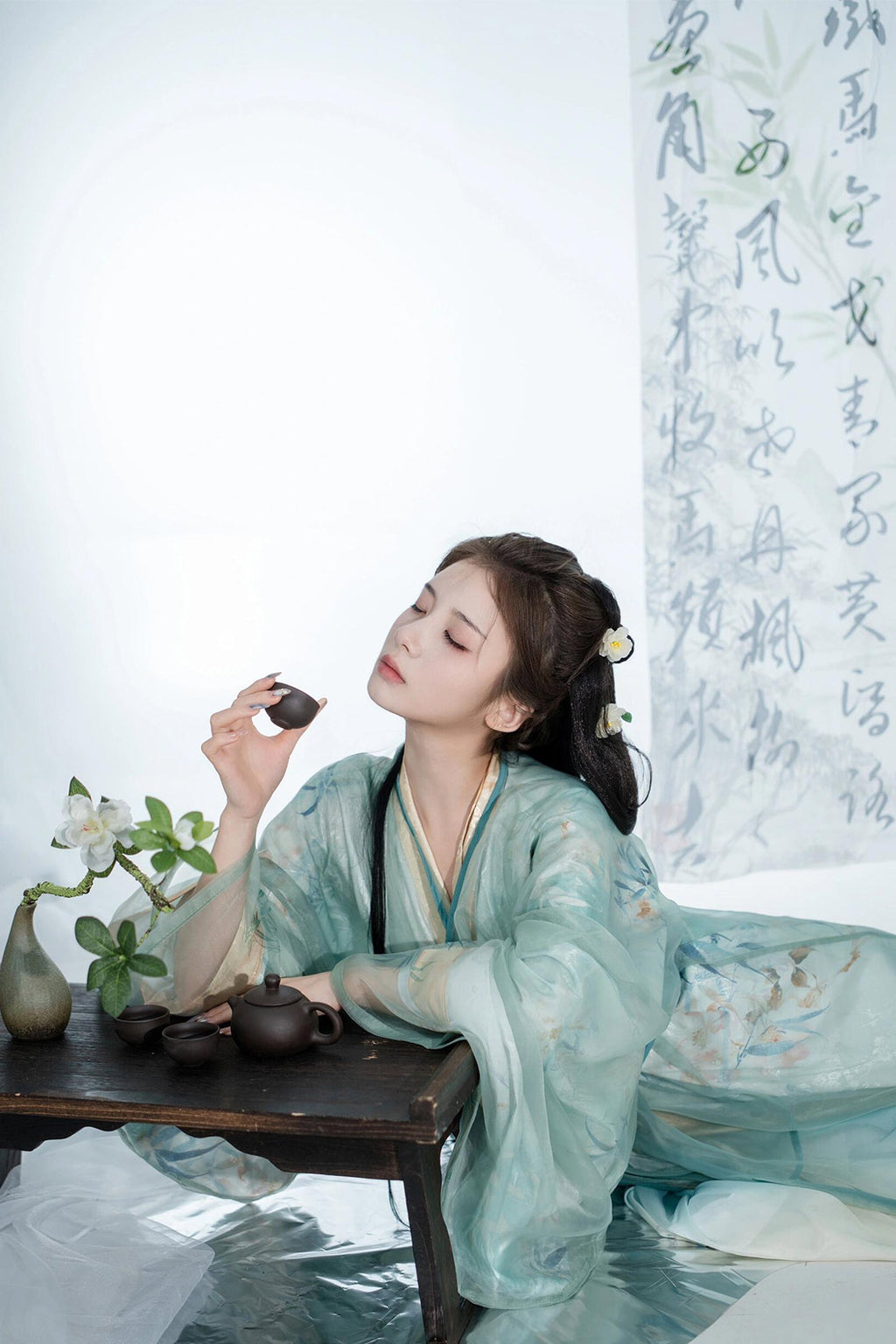 Warring States Robe Cyan-Blue Robe with Embroidery and Waist Belt - zuiyu 醉玉