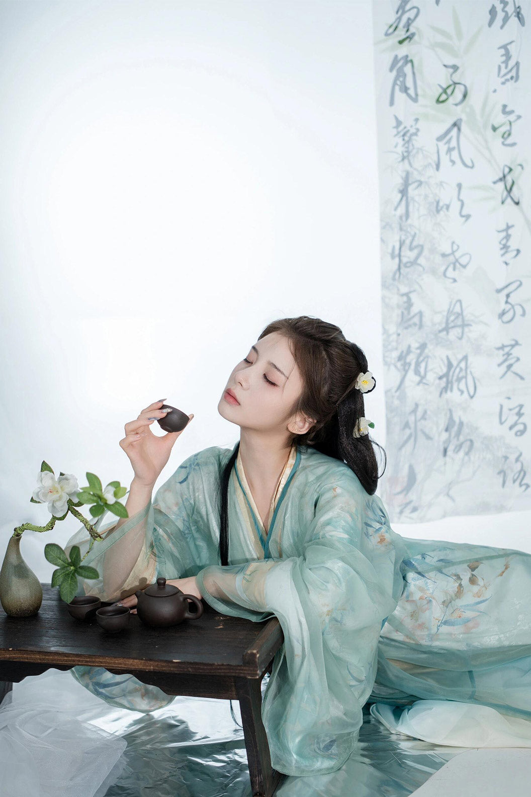Warring States Robe Cyan-Blue Robe with Embroidery and Waist Belt - zuiyu 醉玉