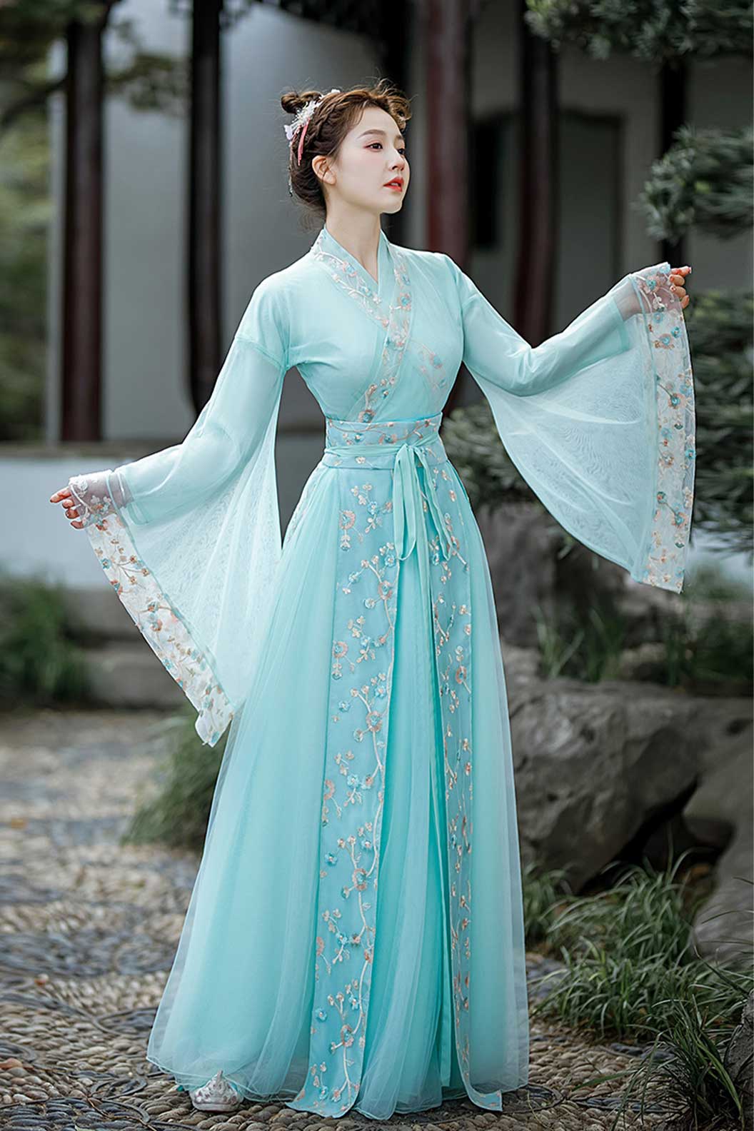 Wei Jin dynasty  hanfu green butterfly love flower embroidered sweet hanfu dress with wide sleeve - dielianhua 蝶恋花