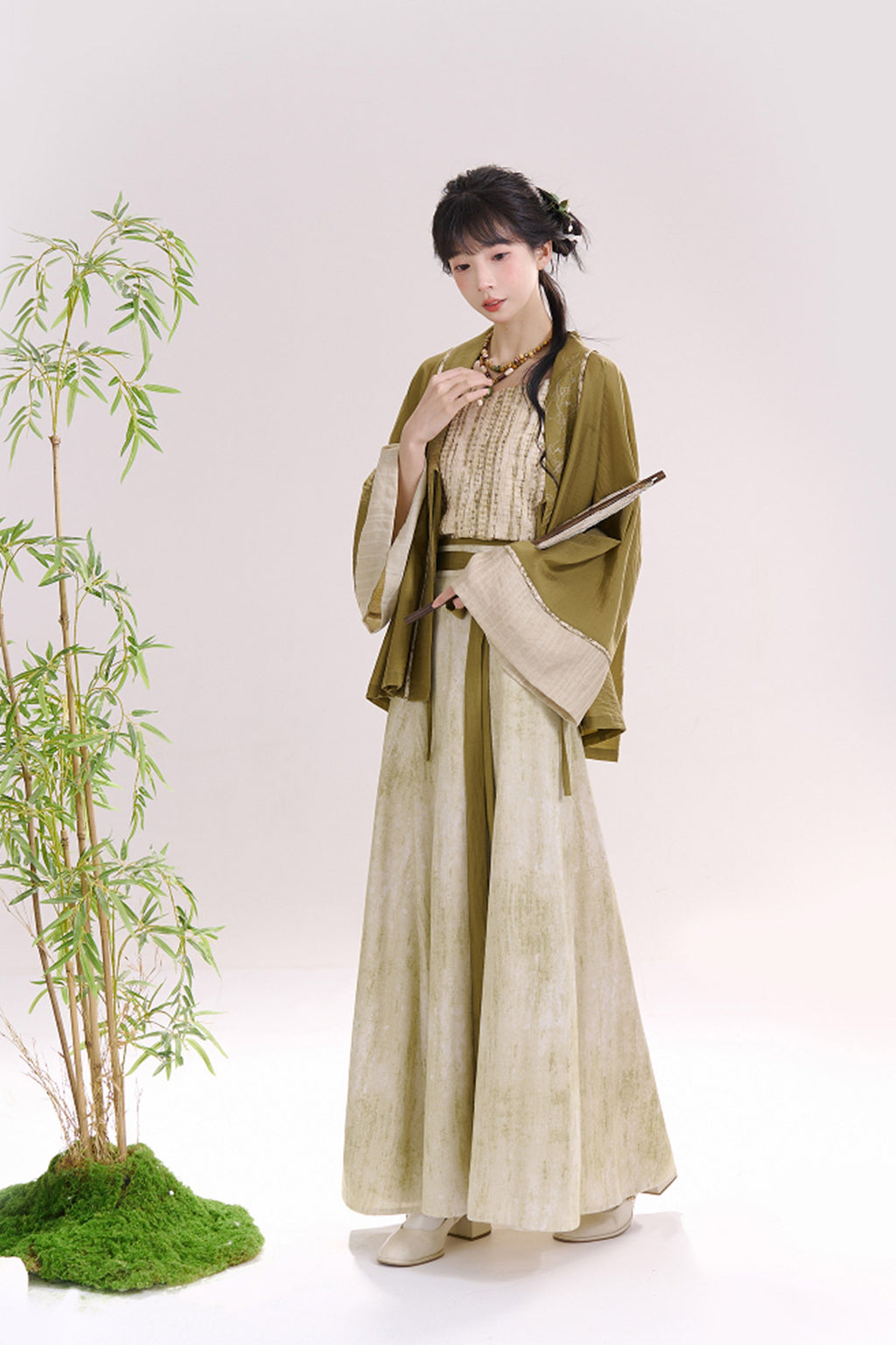 Modern Hanfu Pleated Top Broken Skirt Set Green Hanfu Dress - buzhicun 不知春