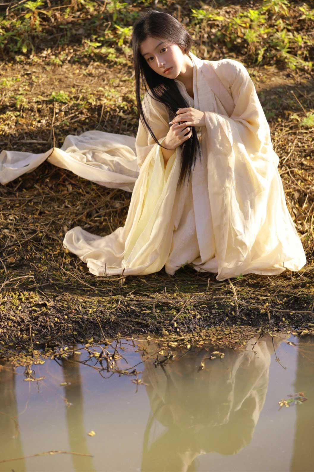 Wei Jin Dynasty Yellow Hanfu Dress Flowing Fairy Skirt - lixue 梨雪
